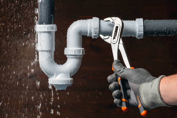 Professional Leak Detection technician working in Burnwell, AL